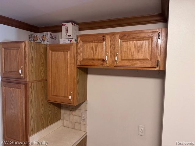 42289 Saratoga Circle, Canton, MI 48187