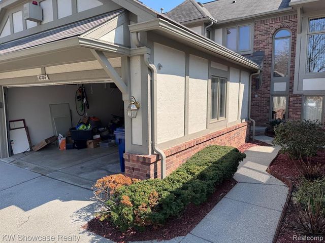 42289 Saratoga Circle, Canton, MI 48187