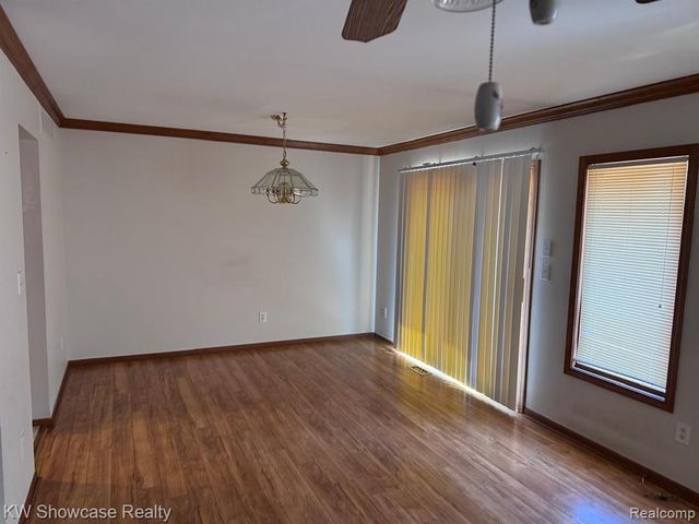 42289 Saratoga Circle, Canton, MI 48187