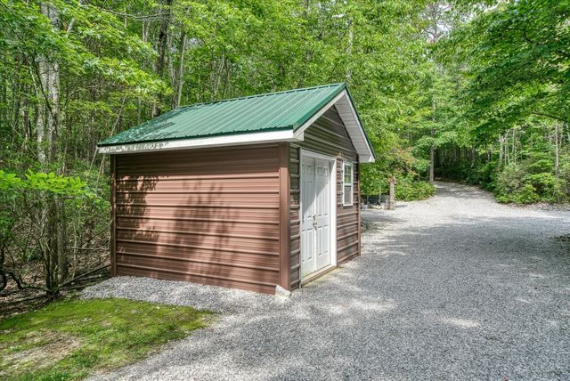 101 Dakota Ln, Spencer, TN 38585