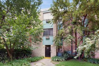 1436 W Farwell Avenue 2D, Chicago, IL 60626
