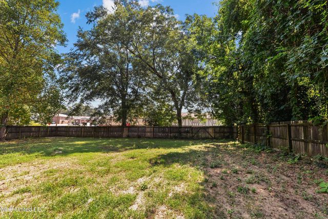 3827 P S Drive, Meridian, MS 39305