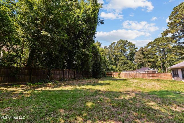 3827 P S Drive, Meridian, MS 39305