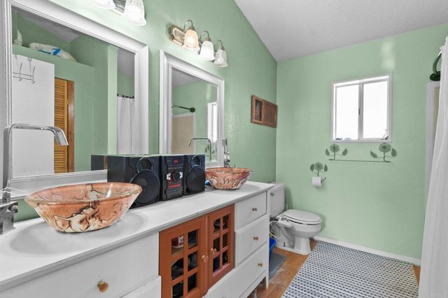 13162 Highway 8 Business 200, El Cajon, CA 92021