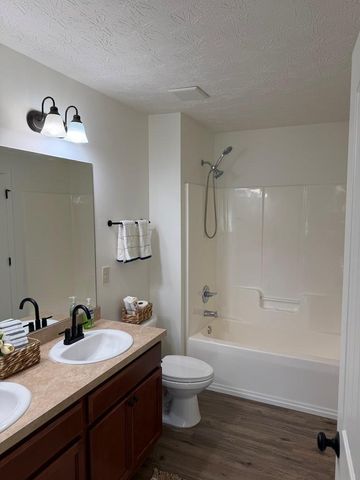 4 Willow Trace Drive, Phenix City, AL 36869