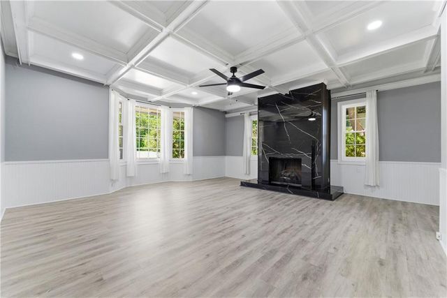 1100 Vonda Lane, Mableton, GA 30126