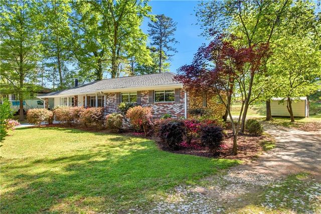 1100 Vonda Lane, Mableton, GA 30126