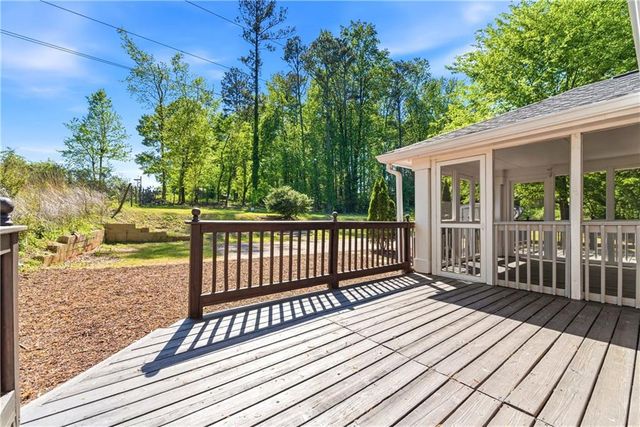 1100 Vonda Lane, Mableton, GA 30126
