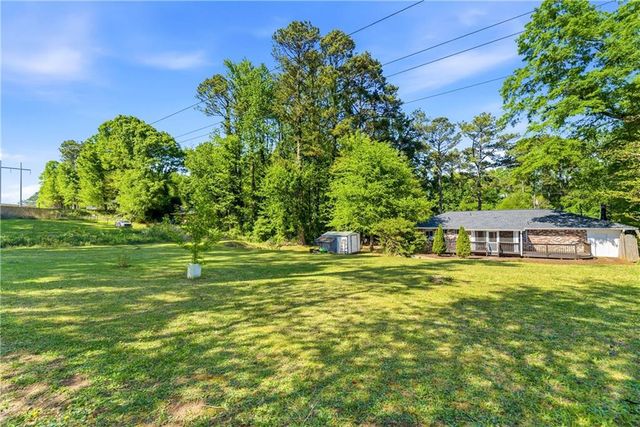 1100 Vonda Lane, Mableton, GA 30126