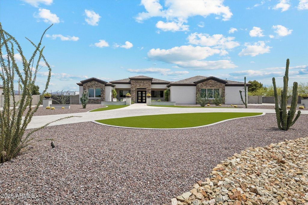 35909 N 10TH Avenue, Phoenix, AZ 85086 — exterior
