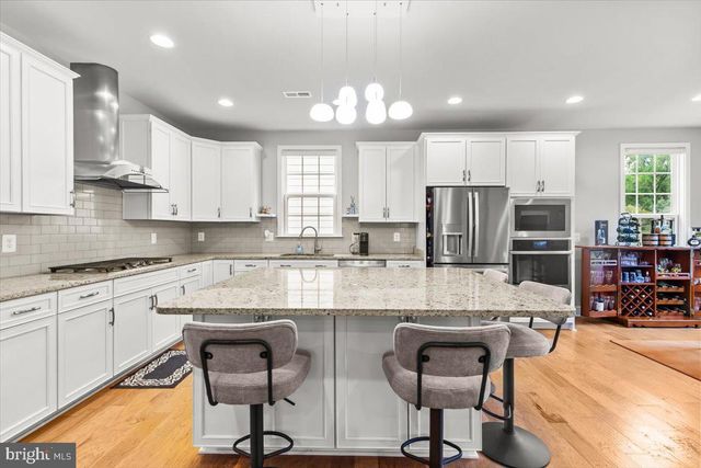 6137 OLIVET DR, Alexandria, VA 22315