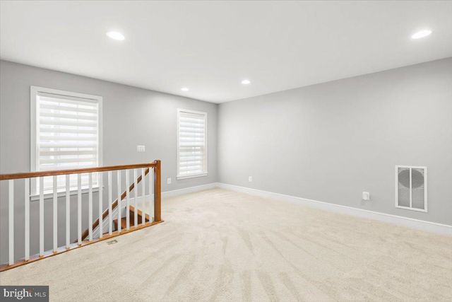 6137 OLIVET DR, Alexandria, VA 22315