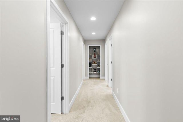 6137 OLIVET DR, Alexandria, VA 22315
