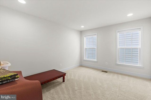 6137 OLIVET DR, Alexandria, VA 22315
