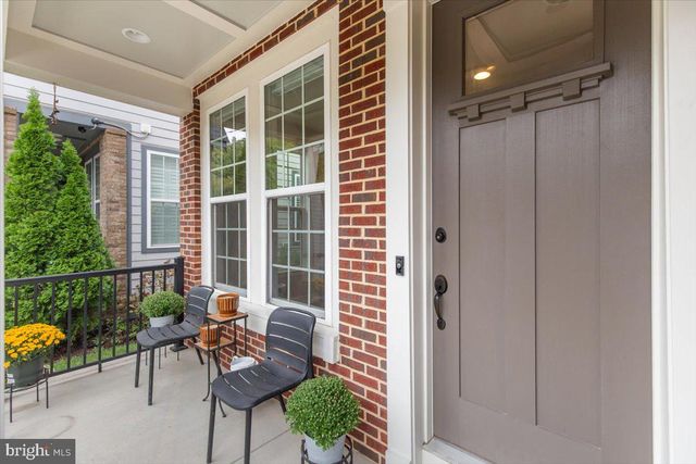 6137 OLIVET DR, Alexandria, VA 22315