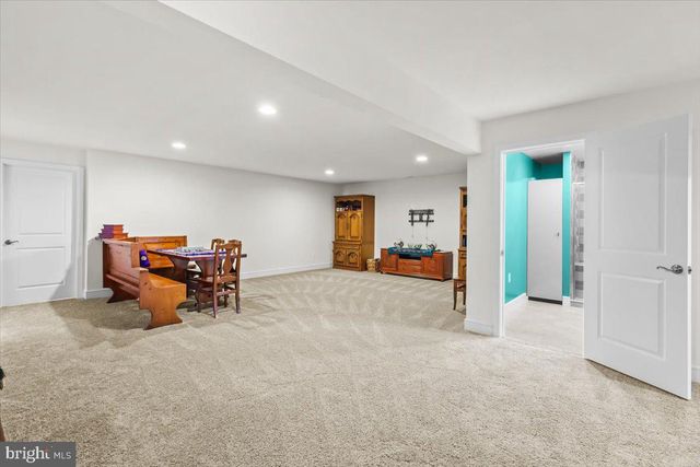 6137 OLIVET DR, Alexandria, VA 22315