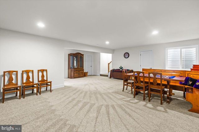 6137 OLIVET DR, Alexandria, VA 22315