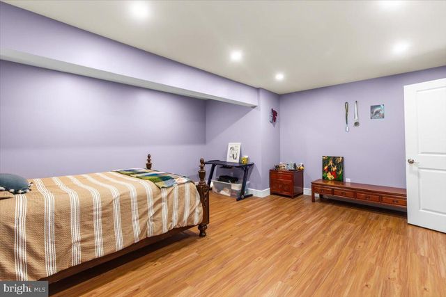 6137 OLIVET DR, Alexandria, VA 22315