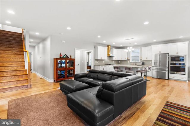 6137 OLIVET DR, Alexandria, VA 22315