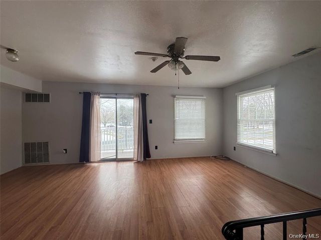 9 Fairview Circle, Middle Island, NY 11953