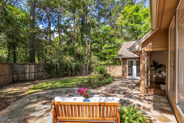 22 Cedar Chase Place, The Woodlands, TX 77381