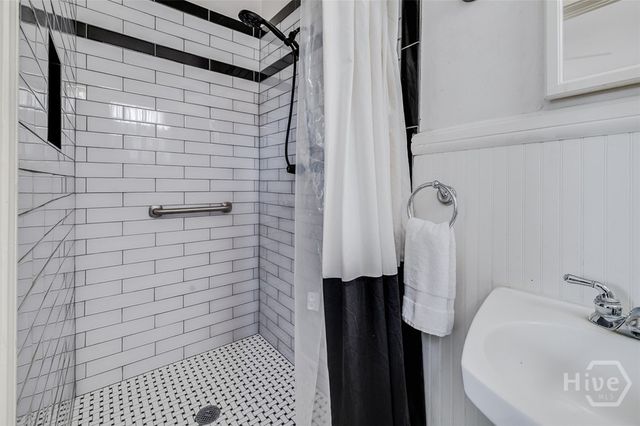 226 E 53rd Street, Savannah, GA 31405
