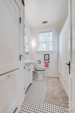226 E 53rd Street, Savannah, GA 31405