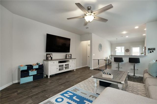 104 Dunlin LN, Leander, TX 78641