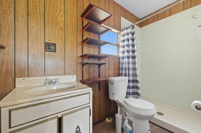 807 County Road 420, Spicewood, TX 78669