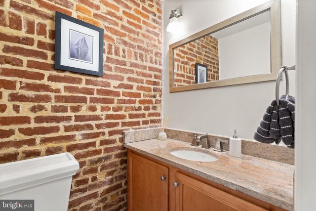 2263 12TH PL NW, Washington, DC 20009