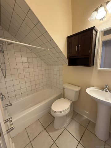 572 21st Street, San Diego, CA 92102