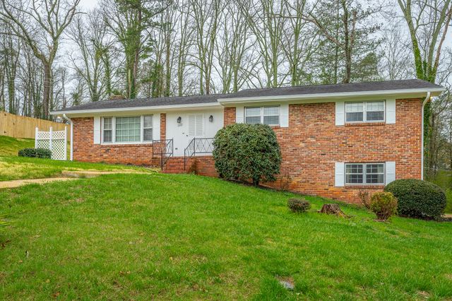 1322 Vanessa Drive, Hixson, TN 37343