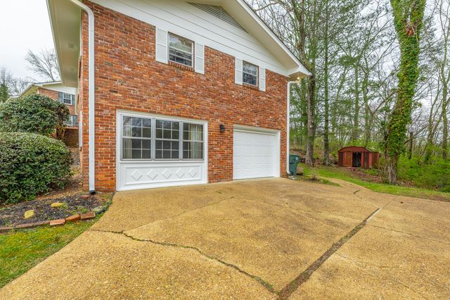 1322 Vanessa Drive, Hixson, TN 37343