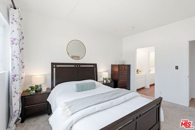 11918 Avon Way 6, Los Angeles, CA 90066