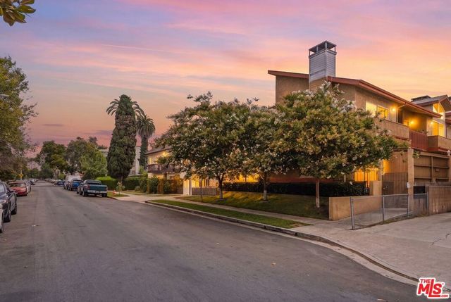11918 Avon Way 6, Los Angeles, CA 90066
