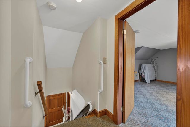 91 Hampstead Road, Derry, NH 03038