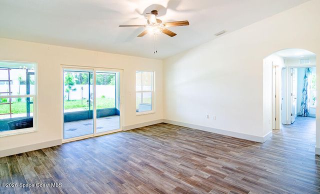 298 Silver Frost Street SE, Palm Bay, FL 32909