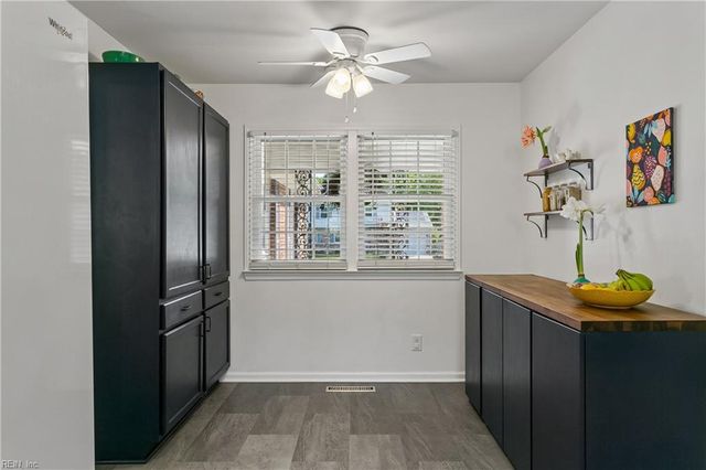207 Telford DR, Newport News, VA 23602