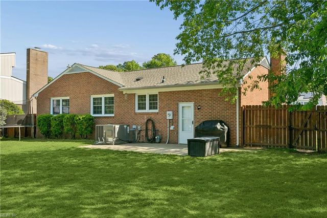 207 Telford DR, Newport News, VA 23602