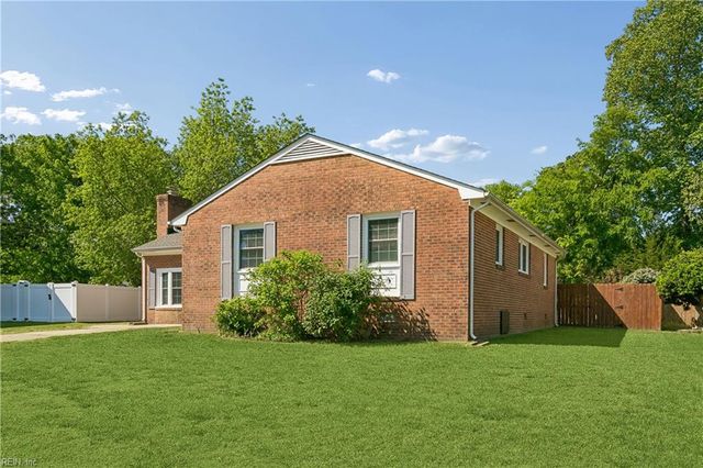 207 Telford DR, Newport News, VA 23602