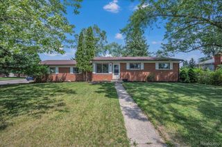 1323 Foreland Drive, Oxford Charter Township, MI 48371