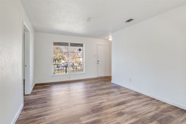 10040 Tokowa Drive, Dallas, TX 75217