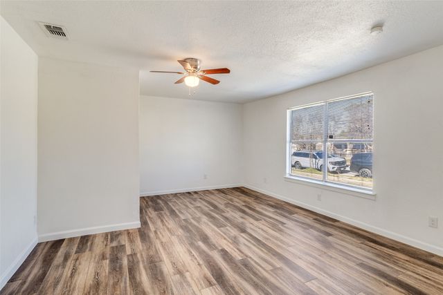 10040 Tokowa Drive, Dallas, TX 75217