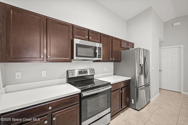817 Carnival Road SE, Palm Bay, FL 32909