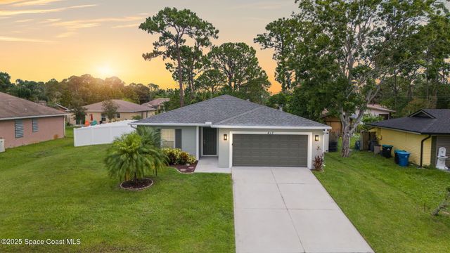 817 Carnival Road SE, Palm Bay, FL 32909
