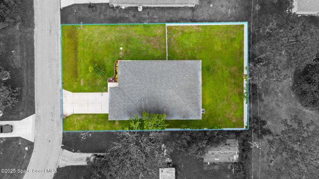 817 Carnival Road SE, Palm Bay, FL 32909