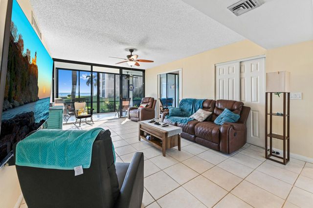 3392 NE Causeway Boulevard 103, Jensen Beach, FL 34957