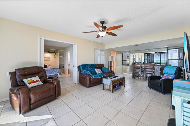 3392 NE Causeway Boulevard 103, Jensen Beach, FL 34957