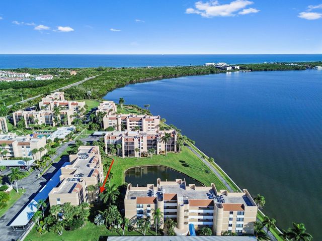 3392 NE Causeway Boulevard 103, Jensen Beach, FL 34957