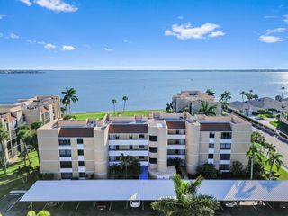 3392 NE Causeway Boulevard 103, Jensen Beach, FL 34957